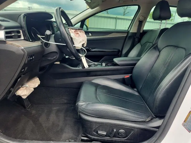 2023 KIA K5 EX  
