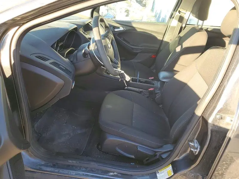 2018 FORD FOCUS SE  