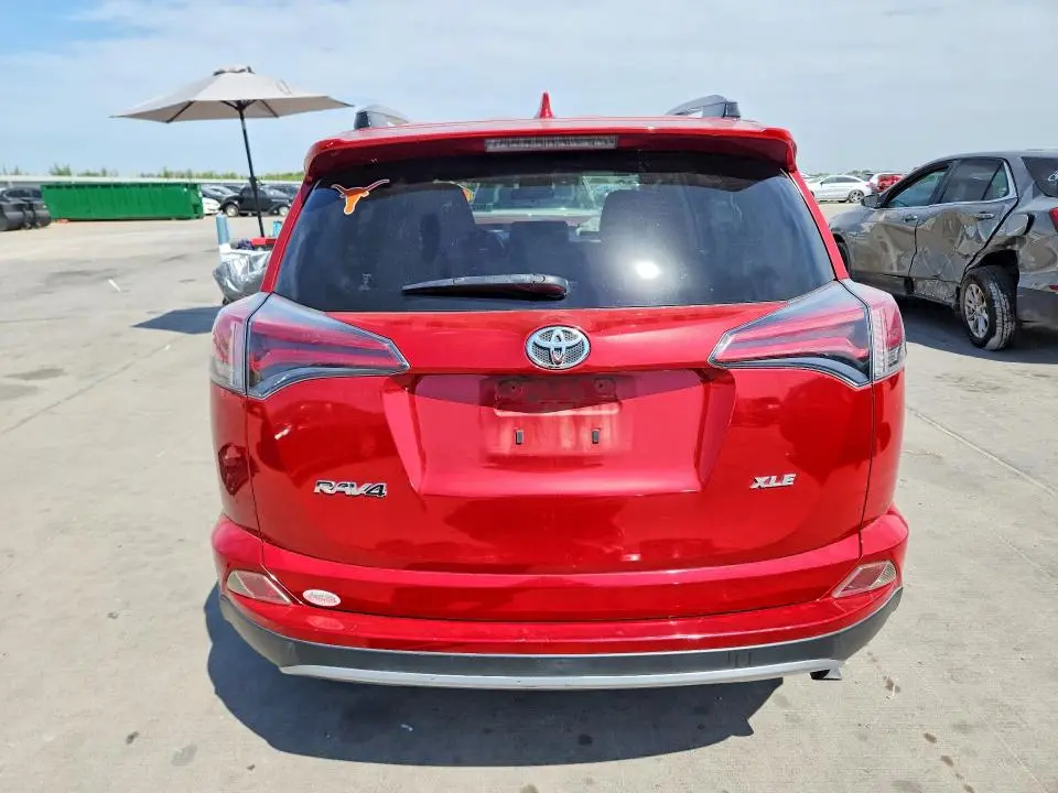 2017 TOYOTA RAV4 XLE  
