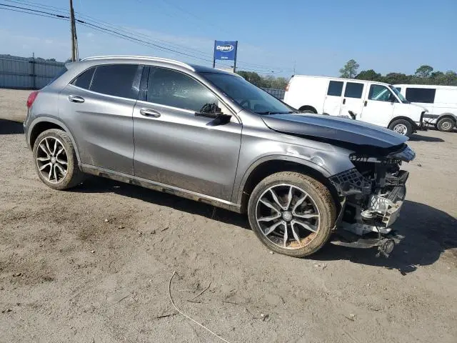 2015 MERCEDES-BENZ GLA 250