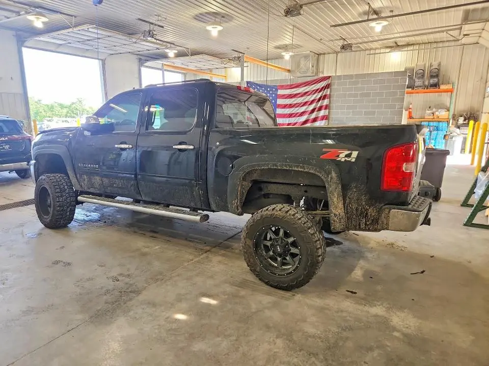 2011 CHEVROLET SILVERADO K1500 LT  