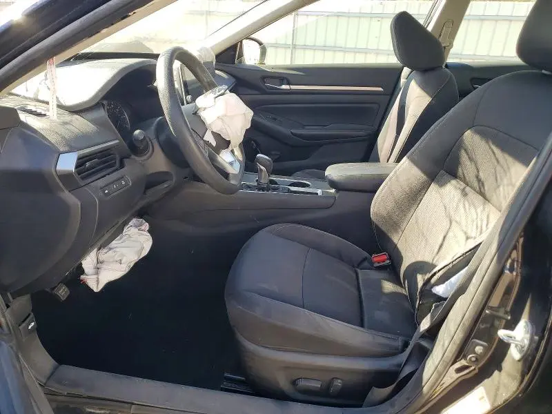 2022 NISSAN ALTIMA SV  