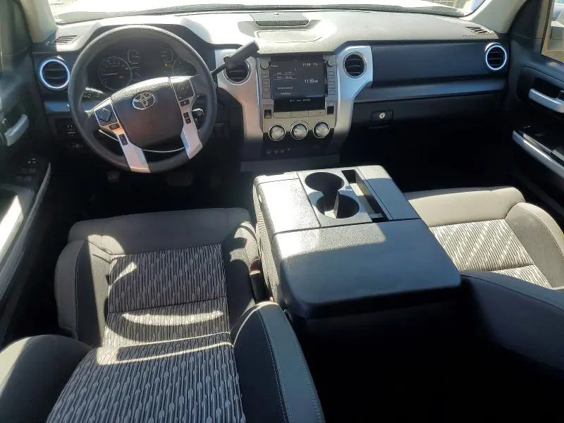 2020 TOYOTA TUNDRA SR5  