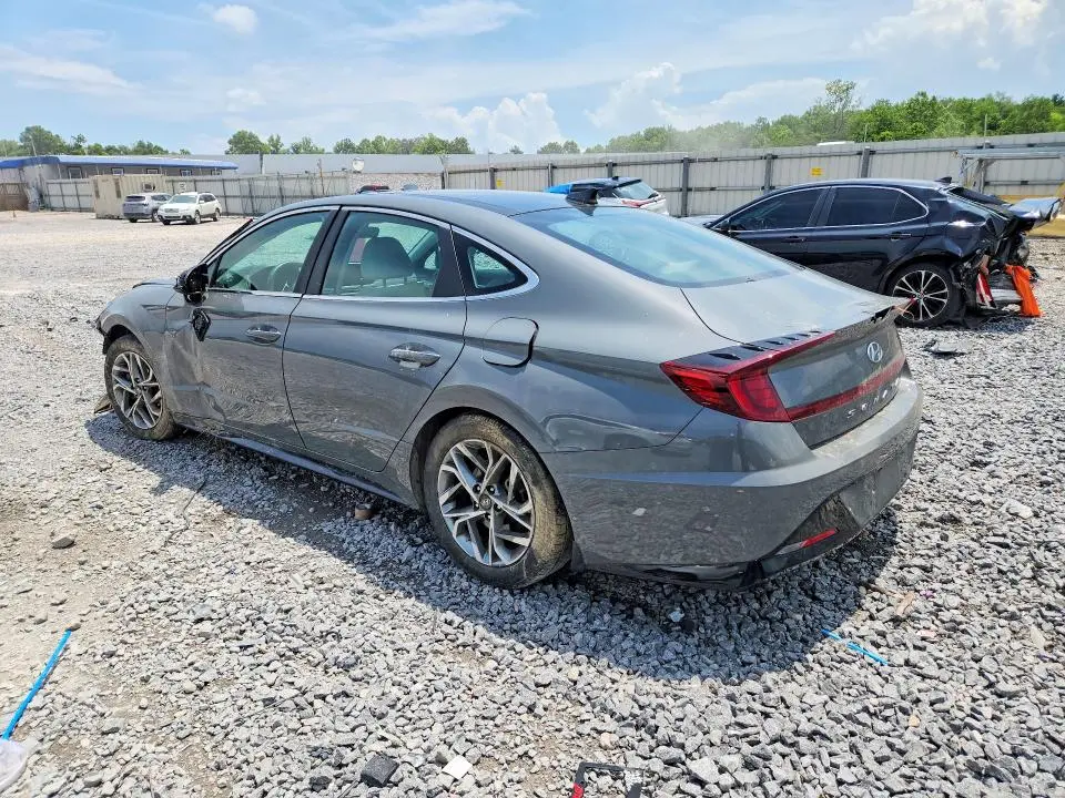 2022 HYUNDAI SONATA SEL  