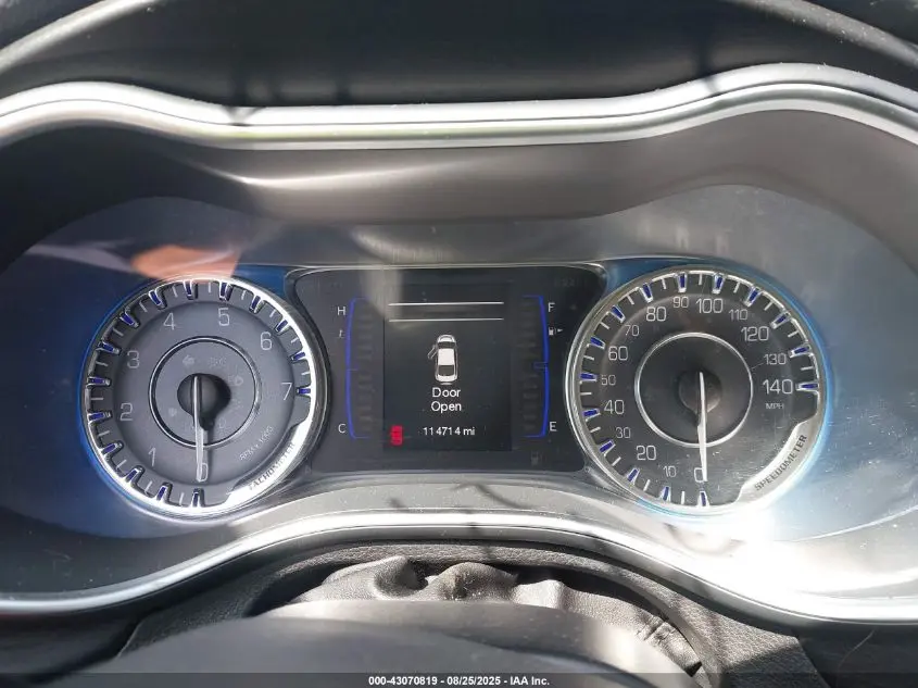 2015 CHRYSLER 200 LIMITED