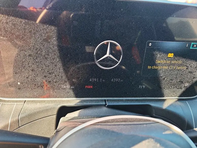 2024 MERCEDES-BENZ C 300  