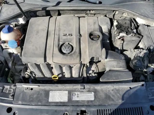 2014 VOLKSWAGEN PASSAT S  