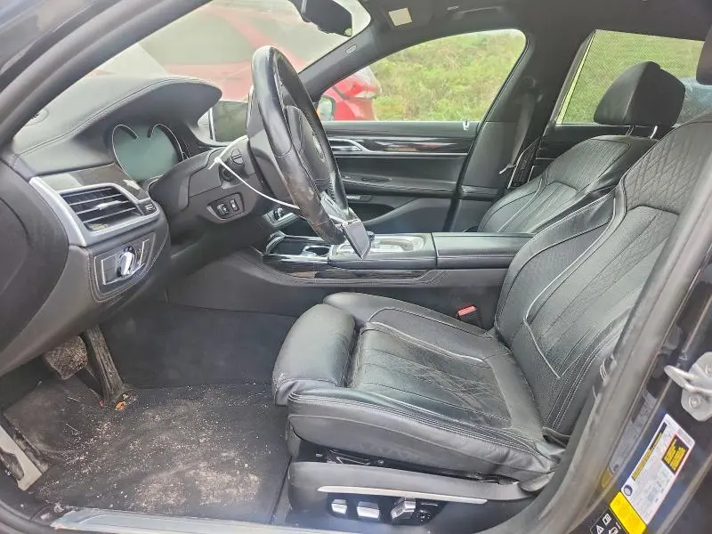 2017 BMW 750 XI  
