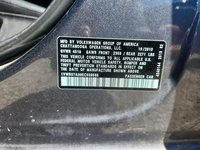 2014 VOLKSWAGEN PASSAT SE  