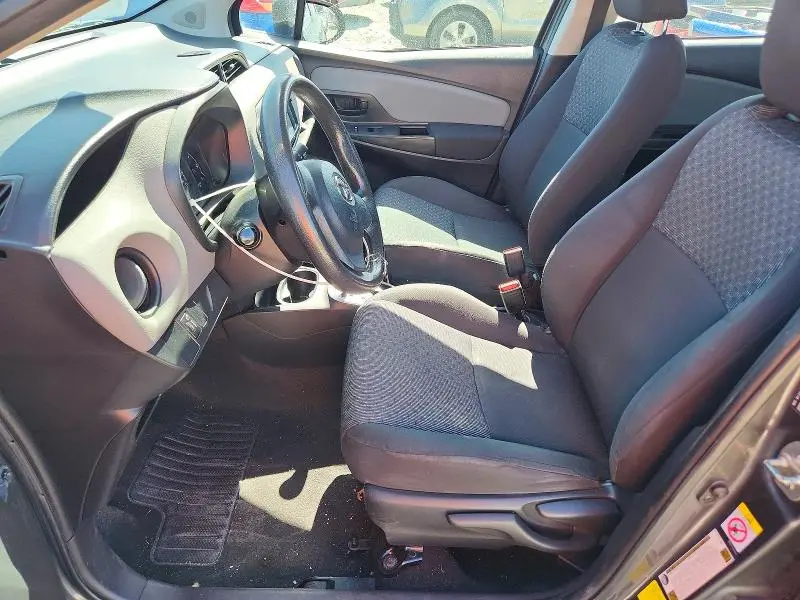 2015 TOYOTA YARIS 5-DOOR L  