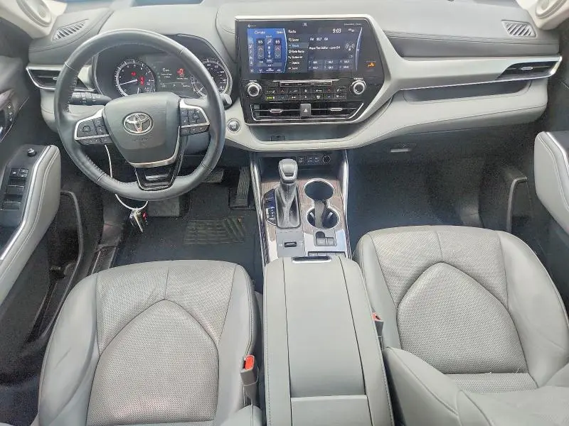 2022 TOYOTA HIGHLANDER PLATINUM  