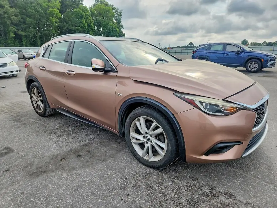 2019 INFINITI QX30   
