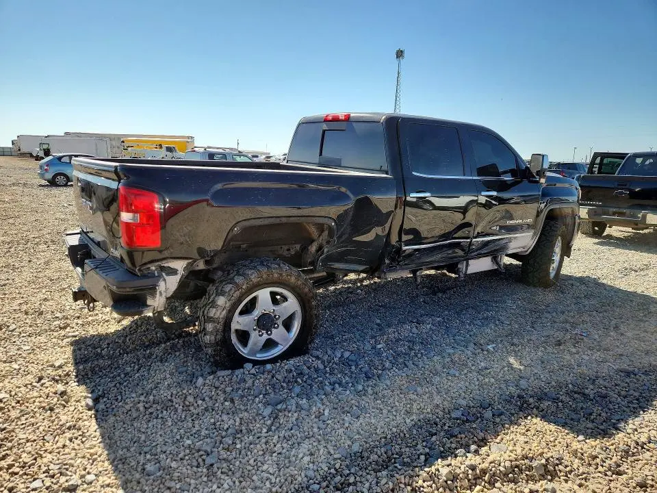 2015 GMC SIERRA K2500 DENALI  