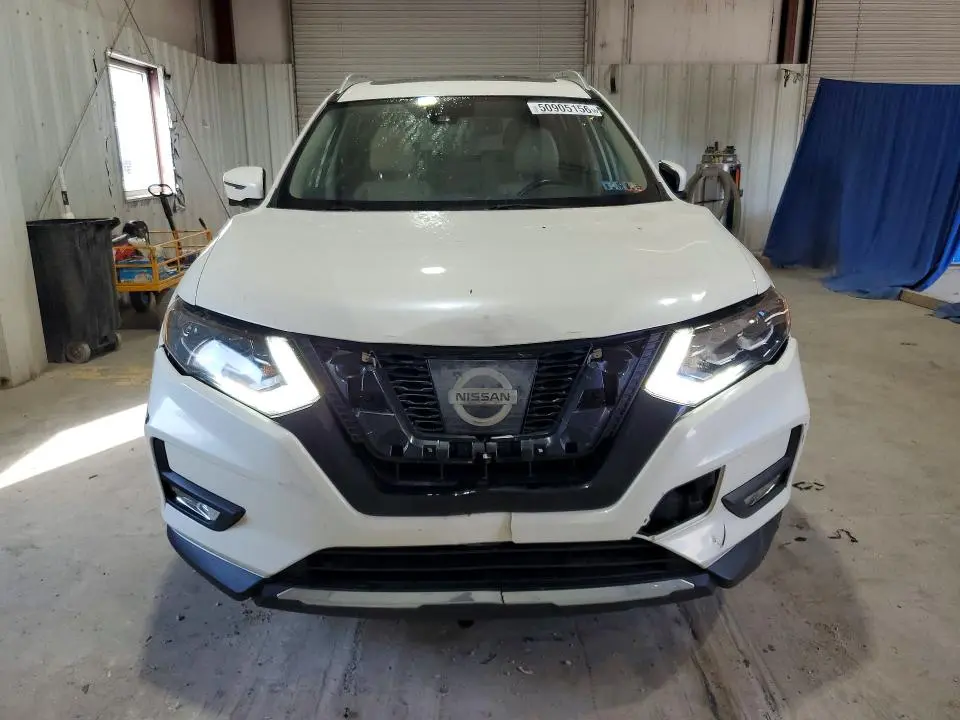 2017 NISSAN ROGUE SL  