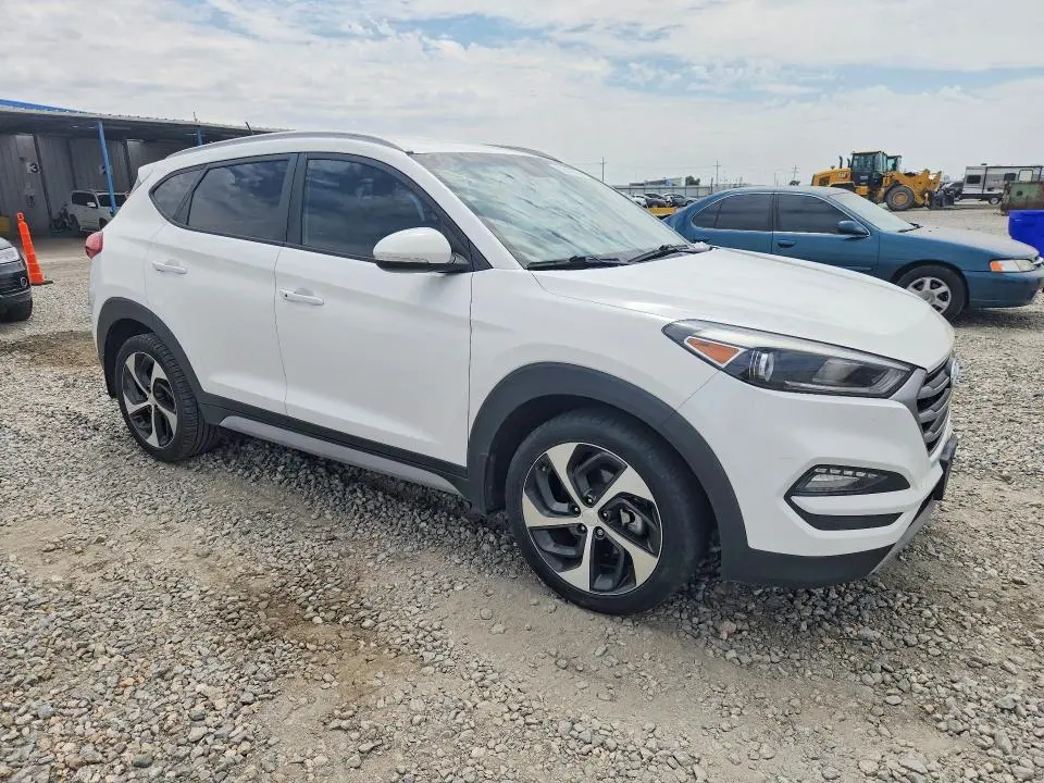 2017 HYUNDAI TUCSON SPORT  