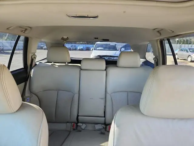 2011 SUBARU OUTBACK 2.5I LIMITED  