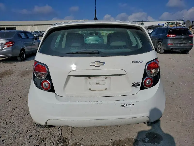 2014 CHEVROLET SONIC LS  