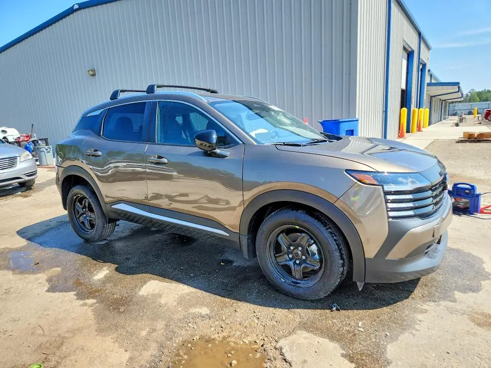 2026 NISSAN KICKS   