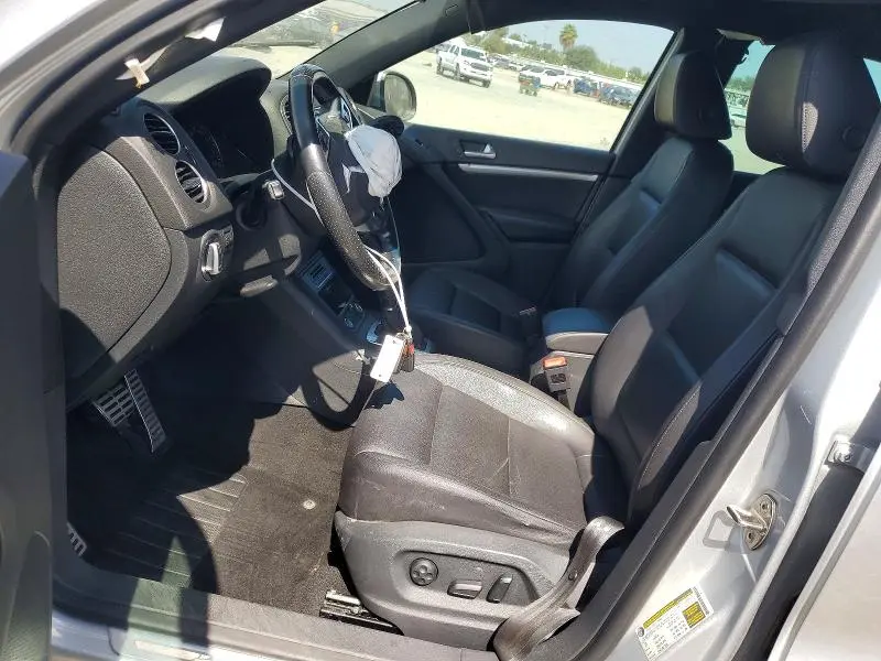 2016 VOLKSWAGEN TIGUAN S  