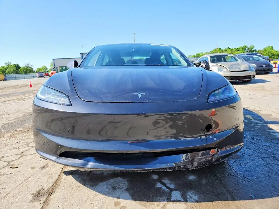 2025 TESLA MODEL 3   