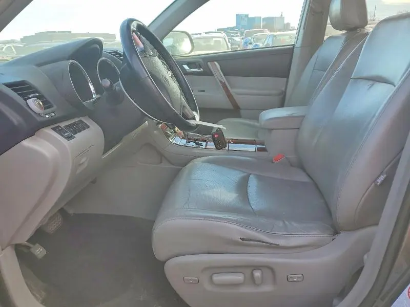 2011 TOYOTA HIGHLANDER LIMITED  