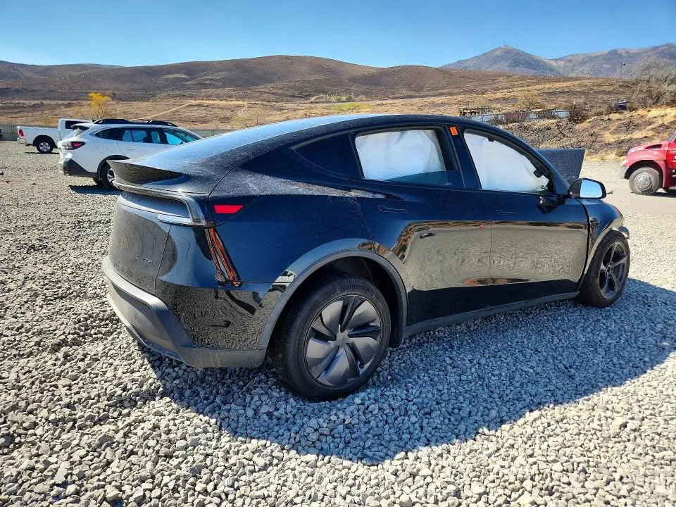 2026 TESLA MODEL Y   