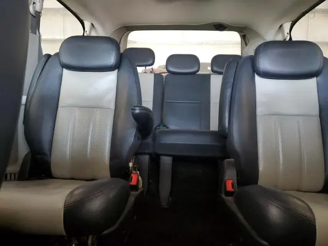2010 CHRYSLER TOWN & COUNTRY TOURING PLUS  