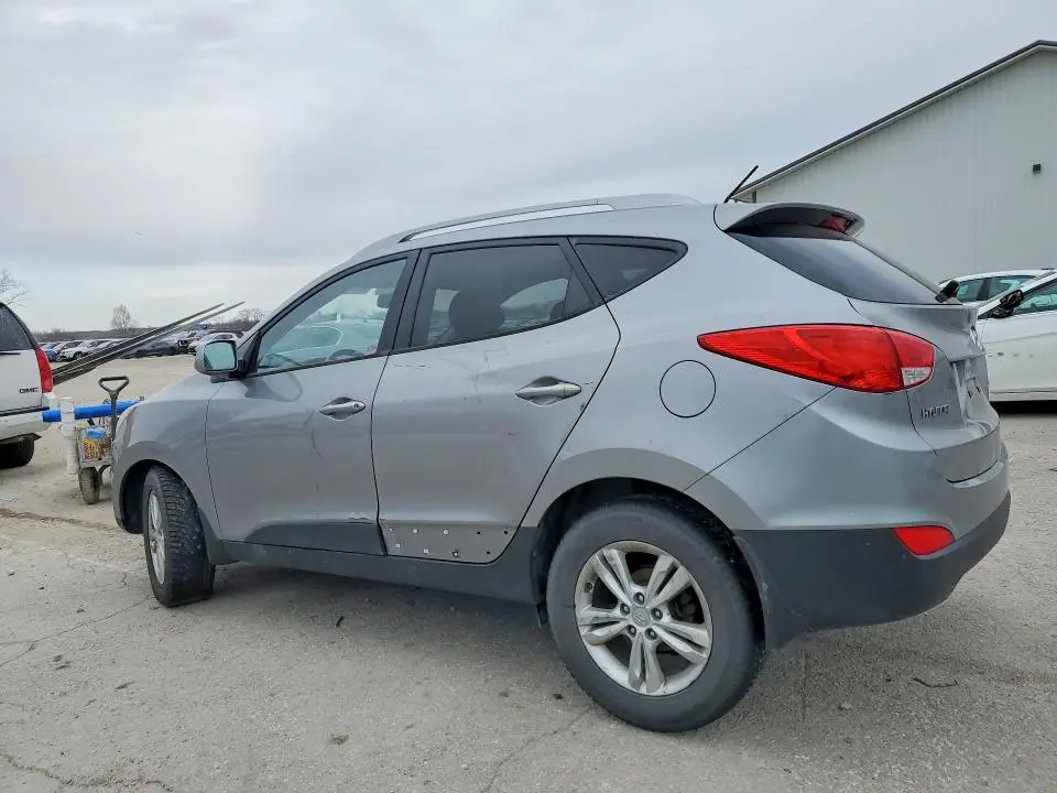 2010 HYUNDAI TUCSON GLS  