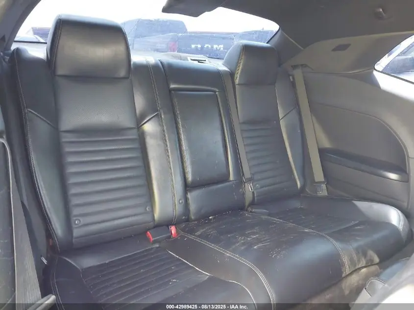 2011 DODGE CHALLENGER  