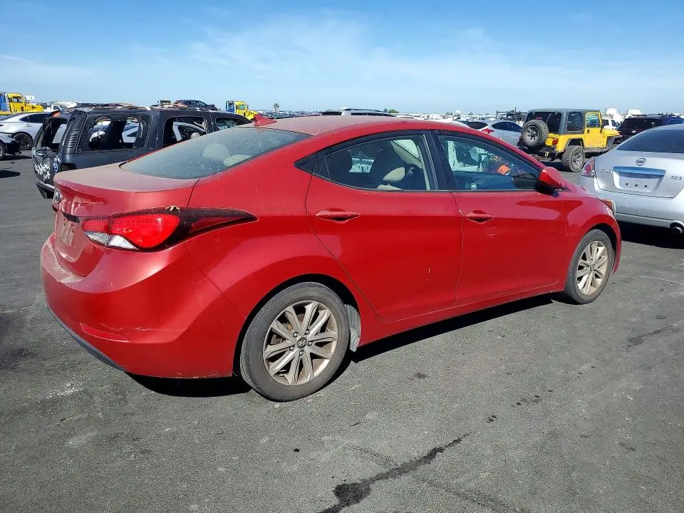2014 HYUNDAI ELANTRA SE  