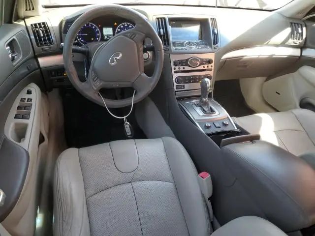 2011 INFINITI G37   
