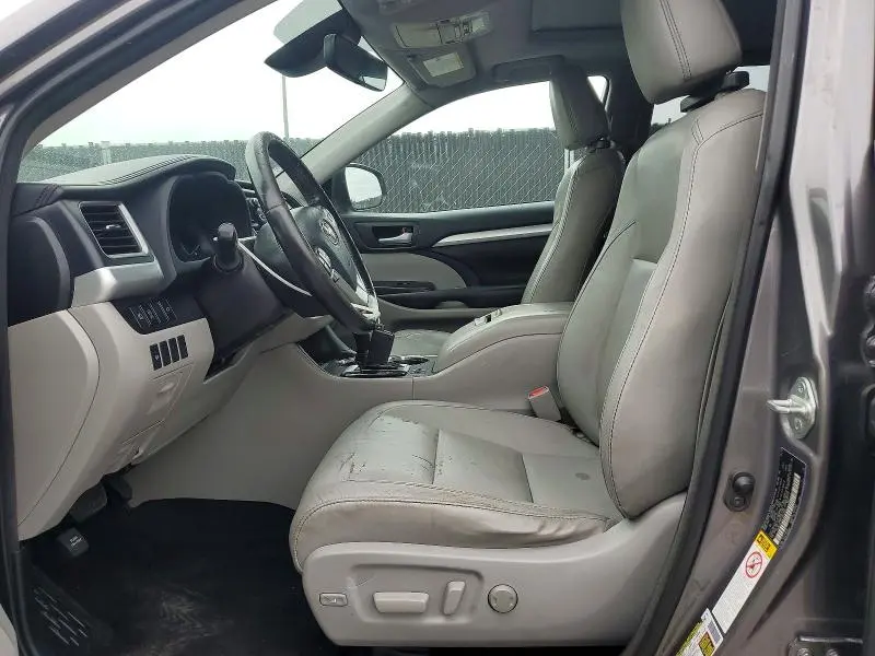 2018 TOYOTA HIGHLANDER XLE  