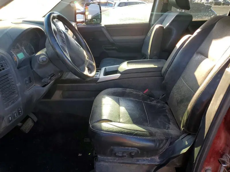 2014 NISSAN TITAN SV  