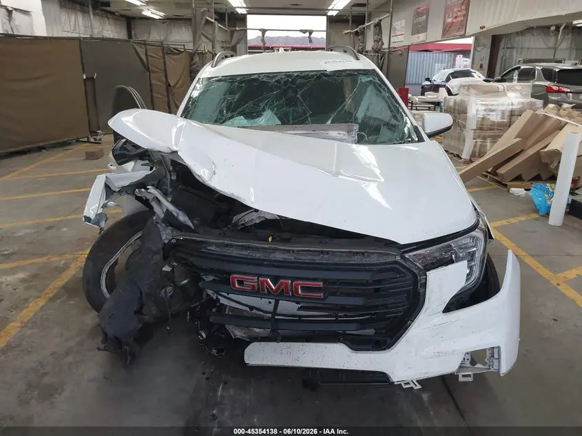 2023 GMC TERRAIN FWD SLE