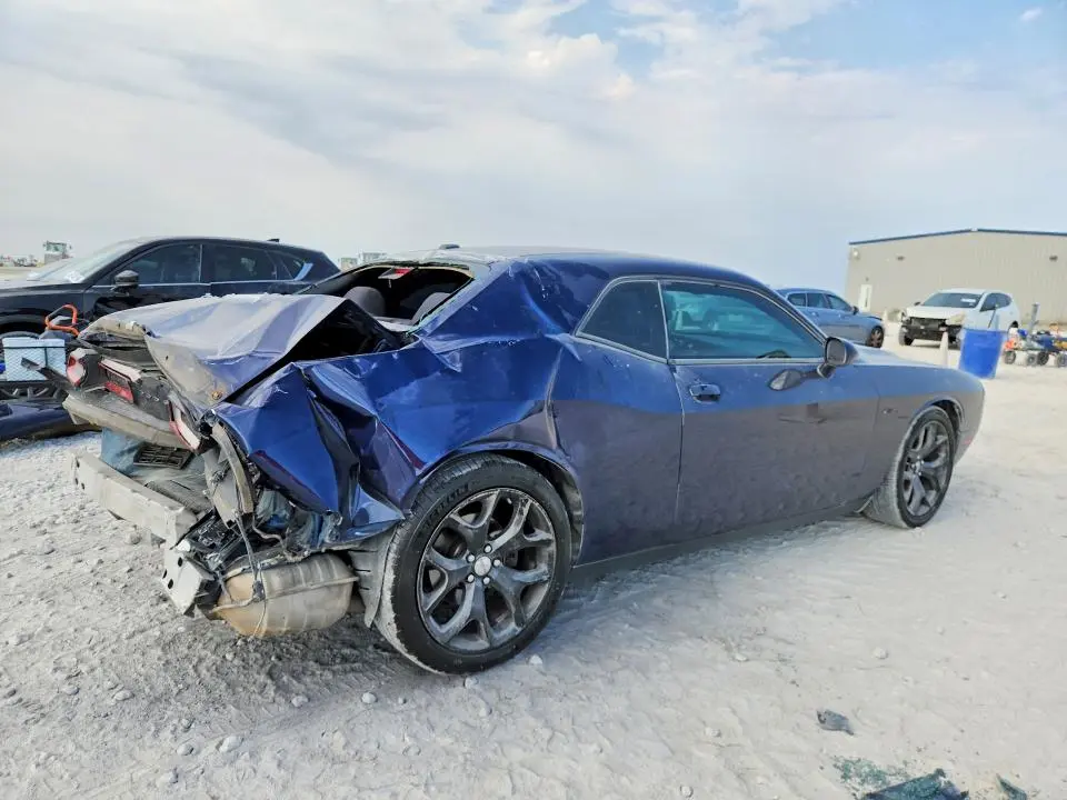 2015 DODGE CHALLENGER SXT  