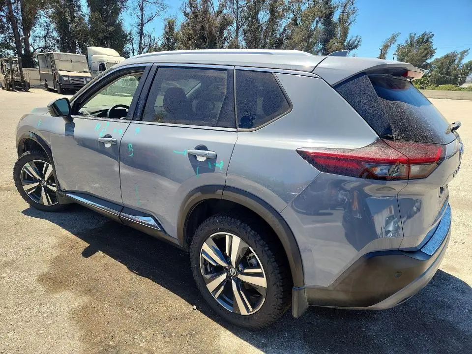 2021 NISSAN ROGUE SL  