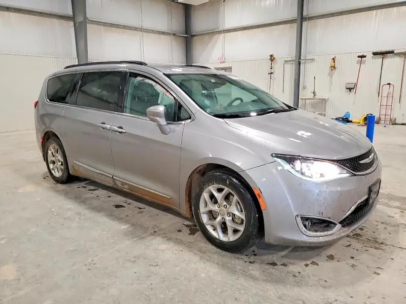 2017 CHRYSLER PACIFICA TOURING L  