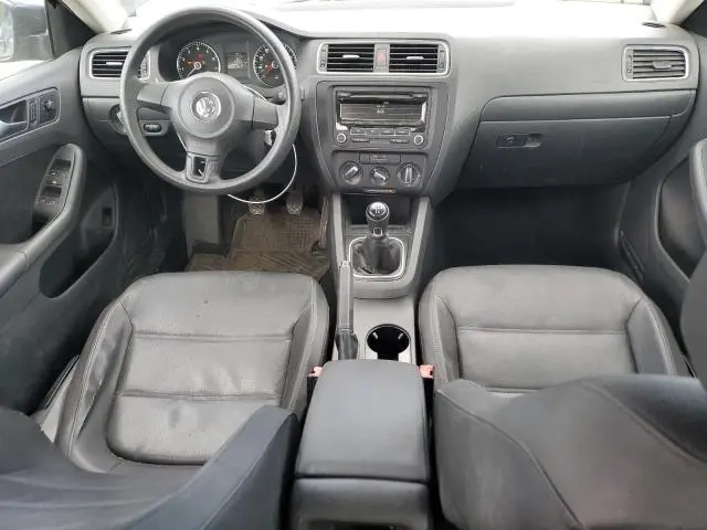 2012 VOLKSWAGEN JETTA SE  