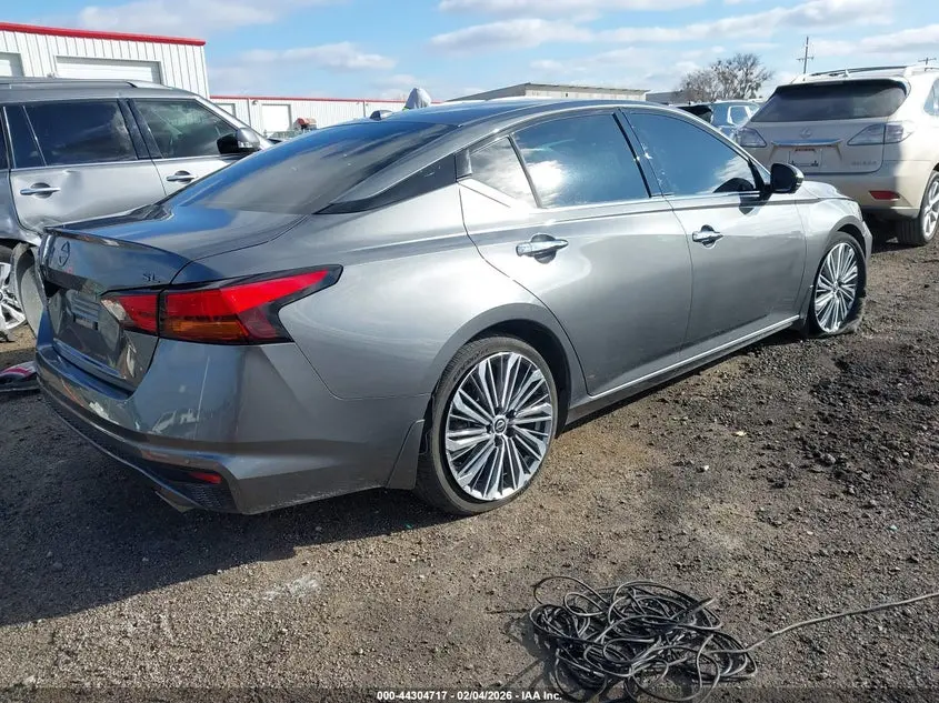 2025 NISSAN ALTIMA SL FWD