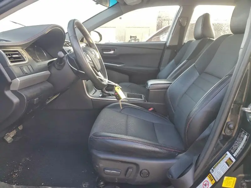 2017 TOYOTA CAMRY LE  