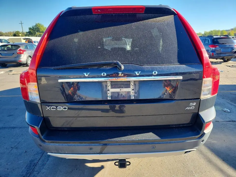 2010 VOLVO XC90 3.2  
