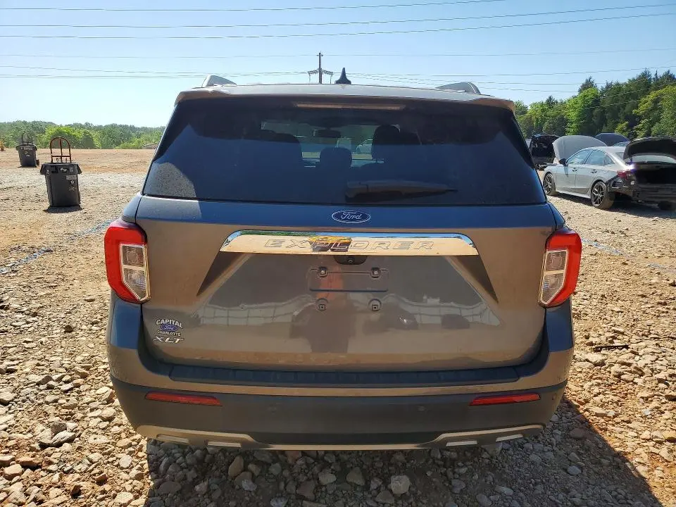 2021 FORD EXPLORER XLT  