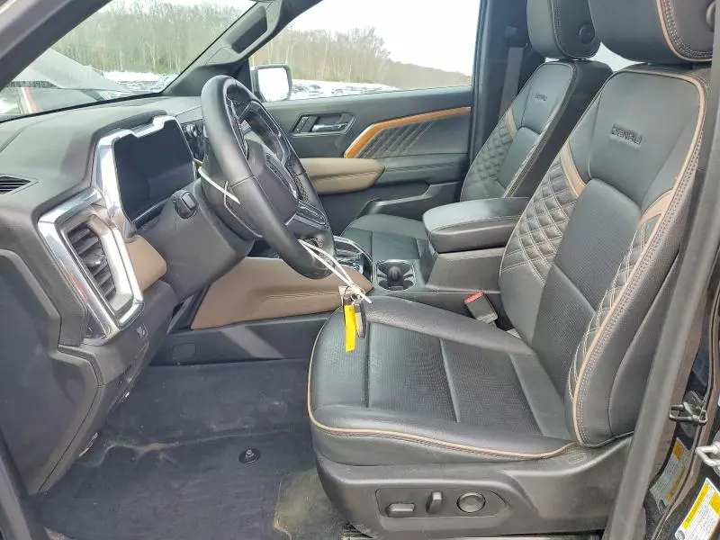 2024 GMC CANYON DENALI  