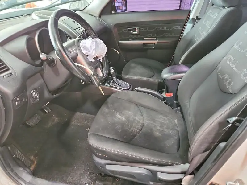 2013 KIA SOUL +  