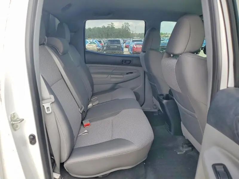 2013 TOYOTA TACOMA V6  