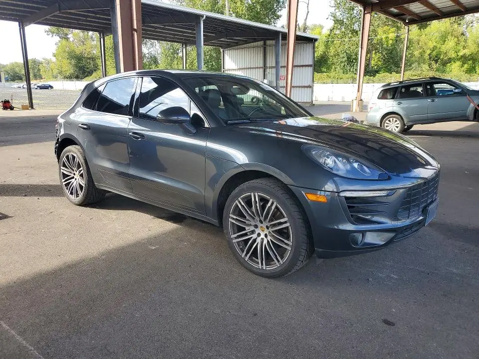 2017 PORSCHE MACAN S  