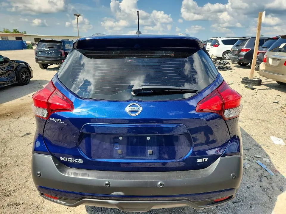2020 NISSAN KICKS SR  