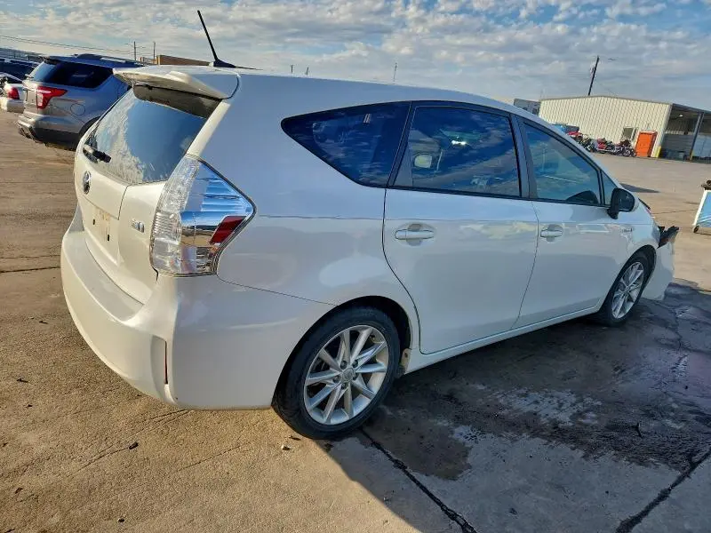 2012 TOYOTA PRIUS V   