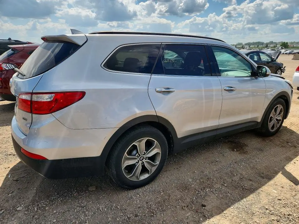 2016 HYUNDAI SANTA FE SE  