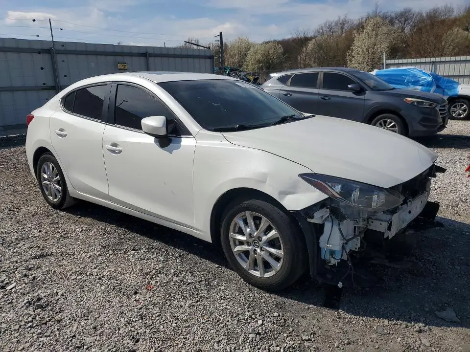 2016 MAZDA 3 TOURING  